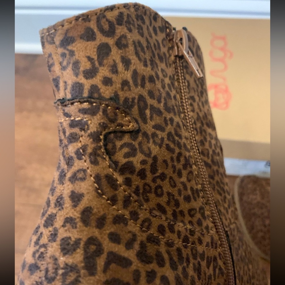 Women’s cheetah booties - Picture 11 of 12